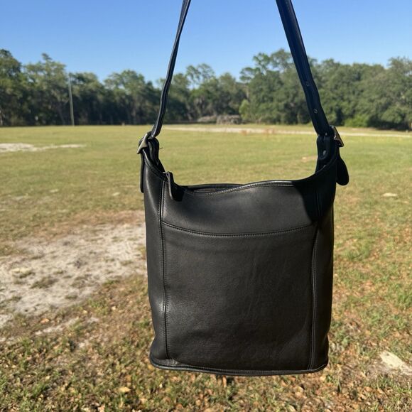 Vintage Black Leather Coach Slim Duffle 9060 - Picture 1 of 7